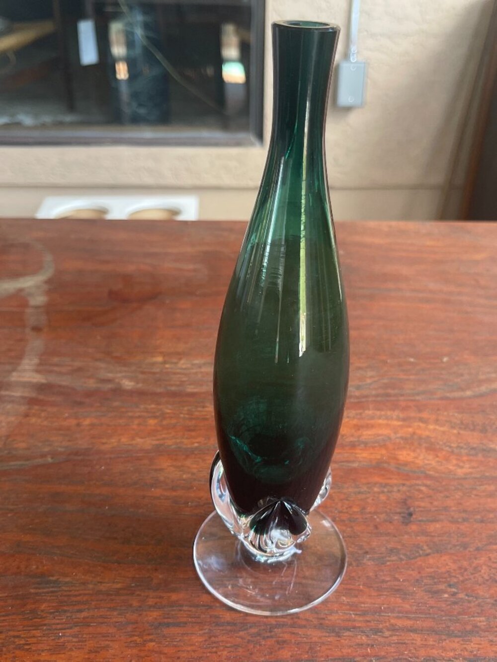 Tiffin Killarney Teal Green 3-Leaf Stem Bud Vase